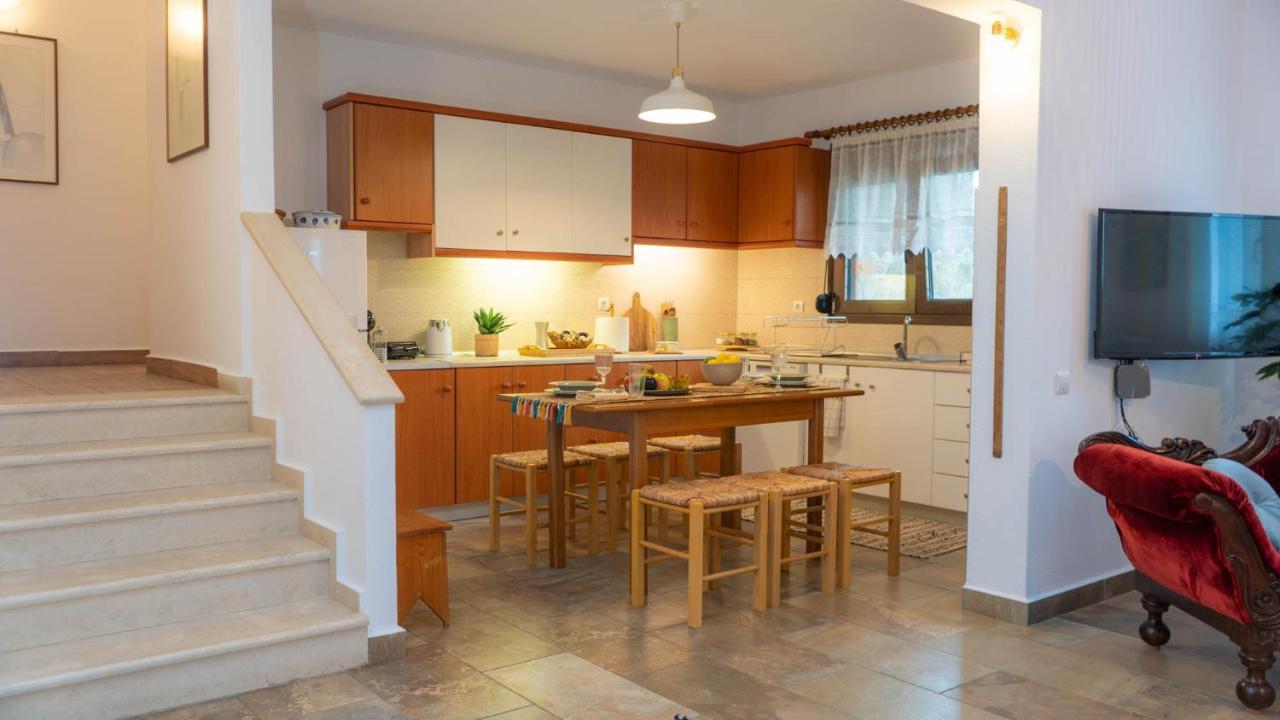 Postmans Apartment Under Meteora Kalampáka Eksteriør bilde